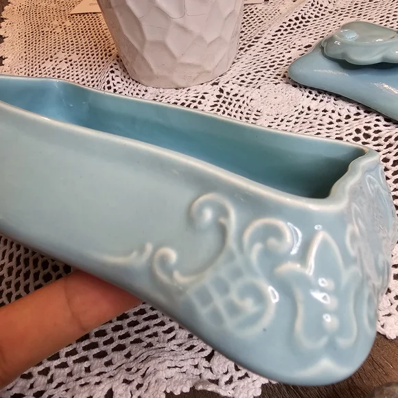 Camark USA Art Pottery trinket box with lid Ornate scroll in turquoise